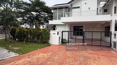 Corner Semi-D house for Sale 1