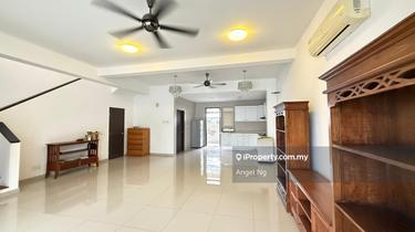 Cheap Limit Nice Partly Furnish Freehold 2 Sty Superlink in Jade Hills 1