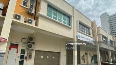 1.5 Storey Terrace Light Industrial Factory Rent at Jalan Sungai Tiram 1