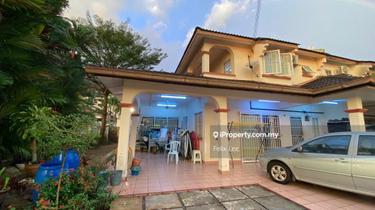 Renovated Extension / Ample Corner Lot / Facing South 1