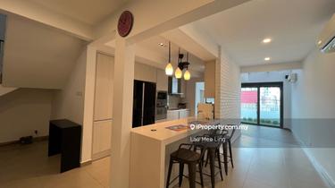 Tastefully Renovated House With ID Design 1