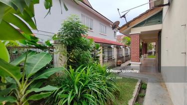 2-sty endlot with extra 10ft land for sale at Banyan Puteri 10 Puchong 1