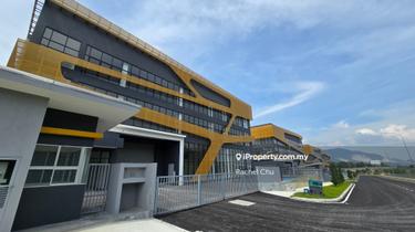 Facing highway Xme Nilai near Klia Detached Factory High Exposure 1