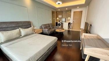 5 min walk to C.I.Q / Mall beneath / Cinema/ Facilities/ 1 Car Park 1