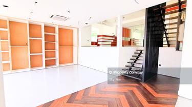Prime Location- 2sty Commercial Bungalow for Rent at Jalan Maarof 1