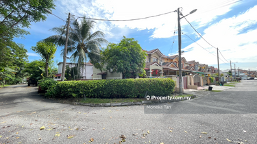 Corner Lot Double Storey House 1