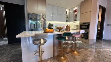 The Estate condo specialist agent, good deal unit on hand call me now 1