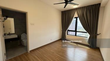 Brand New high floor convenient ready move welcome viewing  1