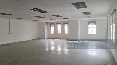 End lot shop office 1