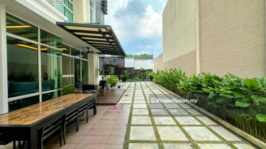 Well Renovated 3-Story Zero Lot Bungalow 1