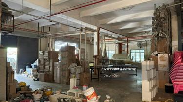 Prime location, fully renovated and extended detached factory in PJ 1