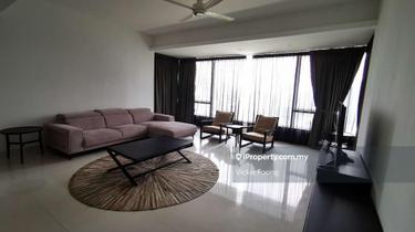 High floor nice view , move in condition . 1