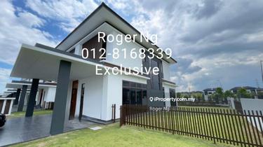 Cora, Bungalow End Lot 1