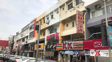 Situated in a convenient location, close to all local amenities 1