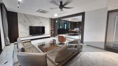 Full renovated 2.5 Storey link Bungalow For Sale, rare to find 1