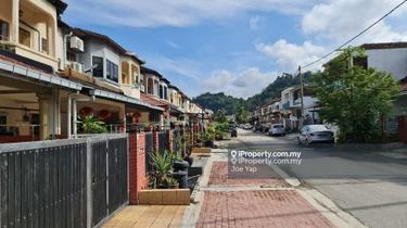 Bandar Sungai Long  1
