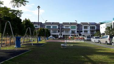 Good Location Freehold 2.5 Storey House Taman Meranti Jaya Puchong  1