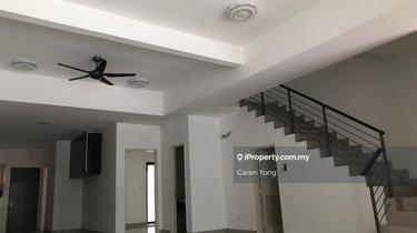 3 -storey Terrace/Link House  (Intermediate) for sale, kindly pm me 1