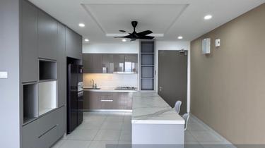 High Floor Golf View Balcony Unit for Rent 1