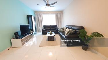Nicely Renovated, Quality Furniture, Door Steps to Publika Mall 1