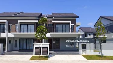 2sty Link House 20x65 with Clubhouse Facilities , Gated n Guarded 1