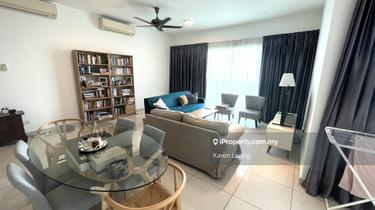 A spacious condominium next to the MRT 1