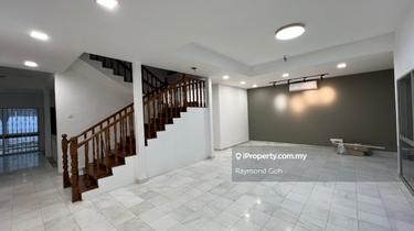 Renovated 2 Storey bungalow move Bukit Damansara 1