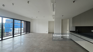High floor partly furnished @ Allevia mont kiara for rent! 1