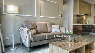 R&F Seine Region, Jb Town, Walking Distance Ciq, Fully Furnished, Sg 1