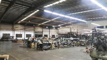 Detached factory for Sale 1