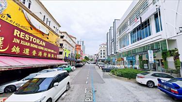 Exclusive 3 Storey Intermediate Shop for Sale 1