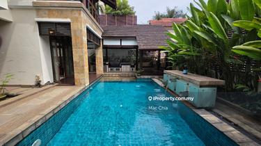 Renovated bungalow with swimming pool 1