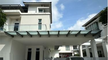 3 Storey Semi D at Isola Villa, Senibong Cove for Sale! 1