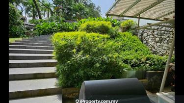 Sierramas Resort Home. Malaysia Book of Records. Most trees & flora 1