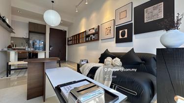 Walking Distance To The Mall & Train Station 1