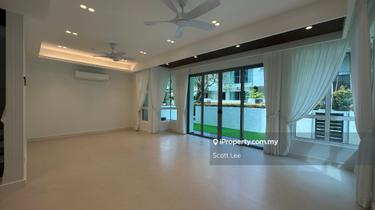 Senior Property Agent Specialising in Desa Parkcity more than 10 years 1