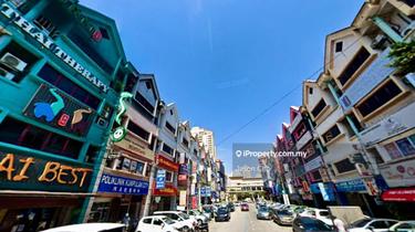 Exclusive 4 Storey Intermediate Shoplot at Bandar Sunway 1