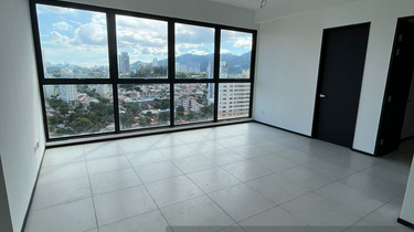 B/U 836 sqft Sea view mid-high floor original condition nr Georgetown 1