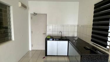 Ready move in, near LRT 1