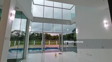 Huge & Luxurious Bungalow Combined With Secured Environment 1