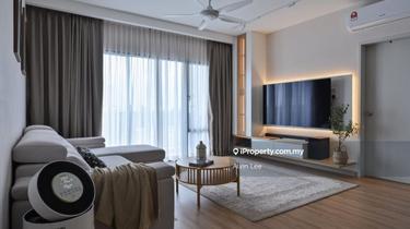 Walkable to LRT / Near Mall / Low Density / Freehold / Free Furnished 1