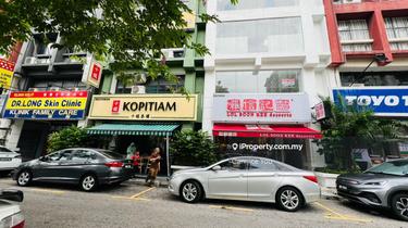 Bas to kuchai LRT, 5 minutes to midvalley the Gatden  1