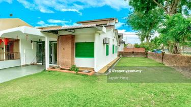 Corner Lot, Freehold Single Storey, Prime Location 1