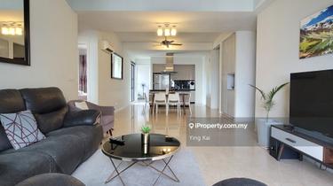 Superb Condition & Well Maintained Unit with Private Lift 1