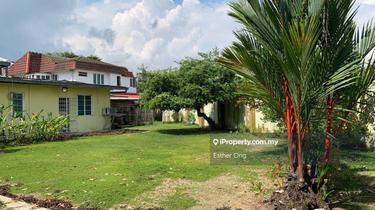 Petaling Jaya Single Storey Bungalow House Corner Unit With Big Land 1