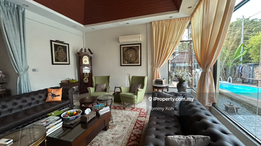Spacious Bungalow with Pool Located in Peaceful Enviroment 1