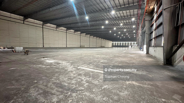 Wide road and Great Location 1
