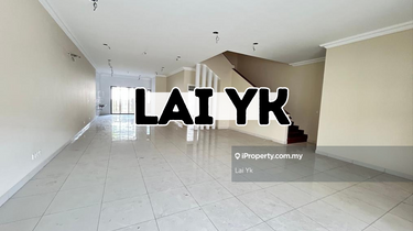 Short drive to Empire Subang, Sunway University, Monash University 1