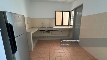 Palm Spring Condo For Sale !! Kota Damansara  1