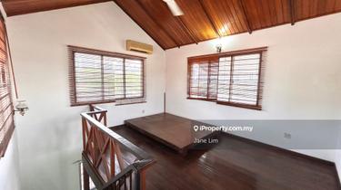 Affordable Freehold Townhouse for Sale in Prime location!  1